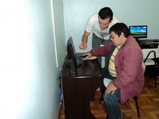 Pelo segundo ano, docentes do SENAI vão participar das aulas e alunos farão a manutenção de computadores (Foto: SENAI Xanxerê)