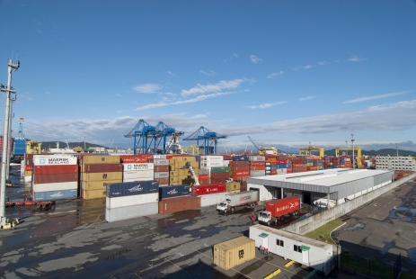 Exportações catarinenses têm alta de 6,4% em 2014